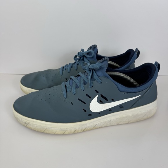 Nike SB Nyjah Free Shoes Mens Size‎ 12 Skateboard Sneakers Blue White AA4272-400